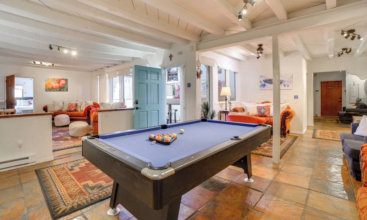 Canoncito Apartment | Artsy & Spacious Retreat w/Sauna in Santa Fe!
