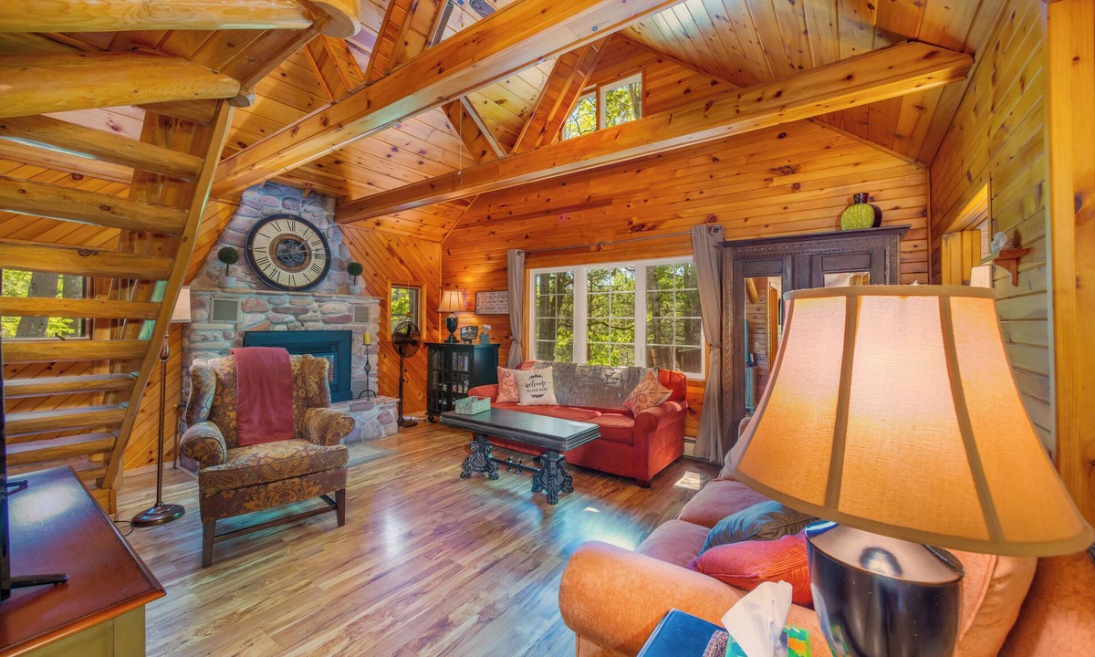 Au Train Cottage | Au Train Riverfront Cottage - Peaceful and Clean! 3BR + Loft. Guest Favorite!