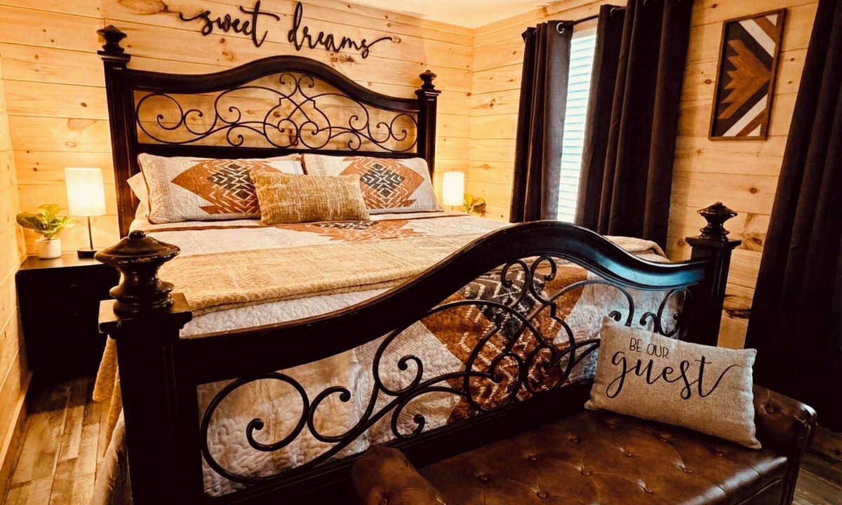 Galax Apartment | Blue Ridge Haven - Walking Distance to Downtown Galax, VA