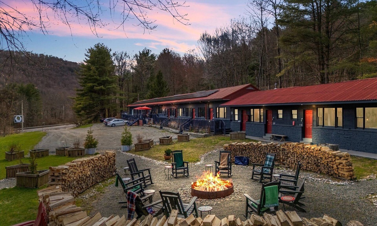 Hancock Hotel | Charming Boutique Hotel | 10 Unique Rooms amidst 60 Serene Acres in Upstate NY
