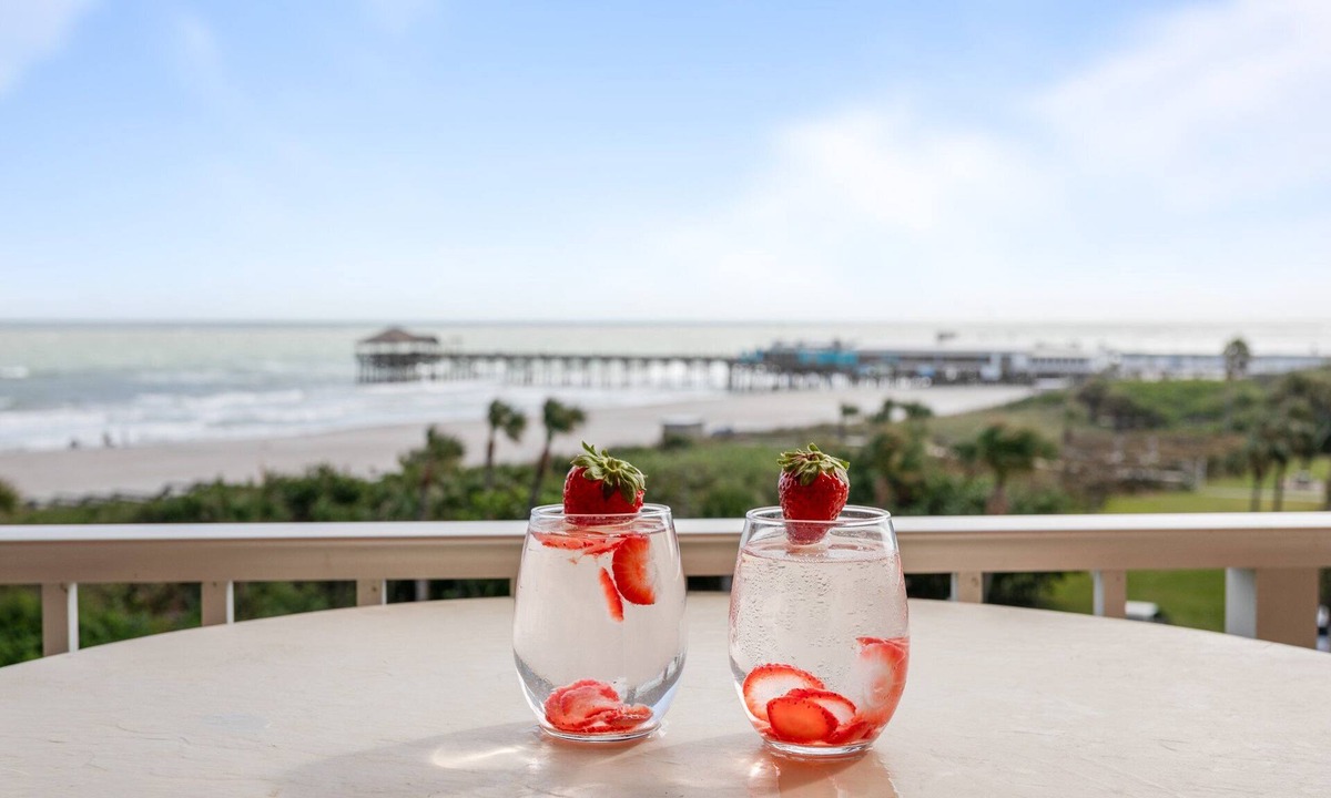 Port Canaveral Condo | Cocoa Beach Towers - Oceanfront Resort with Heated Pool, Tennis Steps from the Pier
