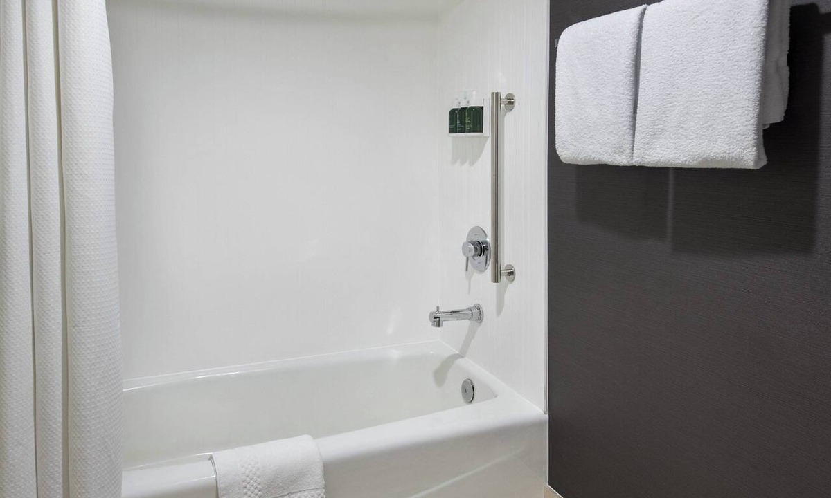 Poughkeepsie Hotel | Courtyard by Marriott Poughkeepsie