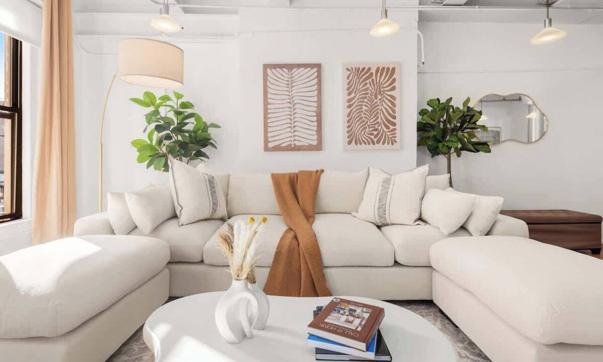 Brooklyn Heights Apartment | Designer 3 BDR Unit in Dumbo NYC