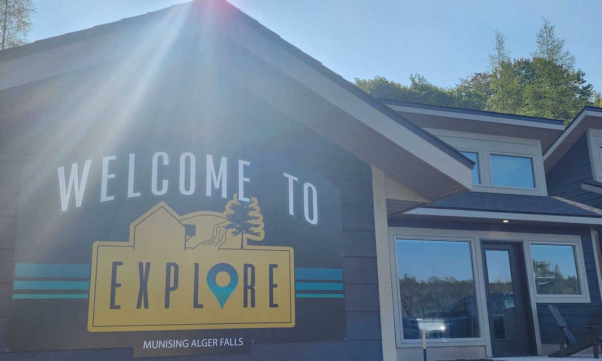 Munising Ski Chalet | EXPLORE Munising Studio Suite 102