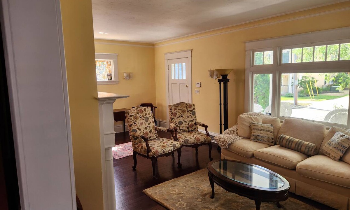 Grand Rapids House | Fabulous 4-bedroom house with AC in charming Grand Rapids, next to Medical Mike