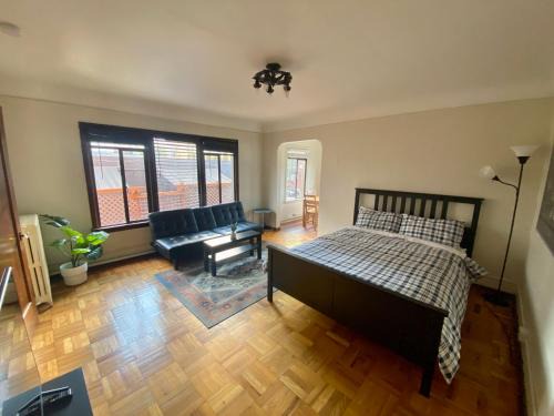 Lower Queen Anne Apartment | Furnished Apartments - Climate Pledge Arena Next Door