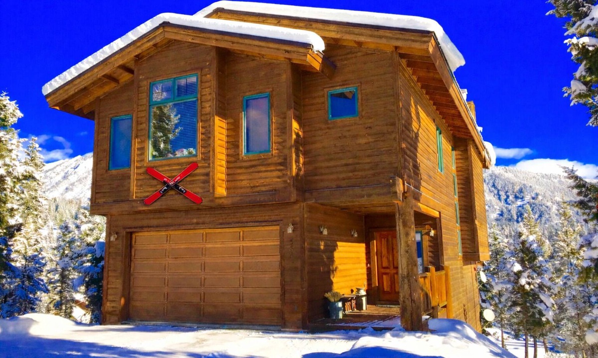 Antler Ridge House | Gorgeous, Upscale Big Sky Cabin w/Mtn Views & Privacy