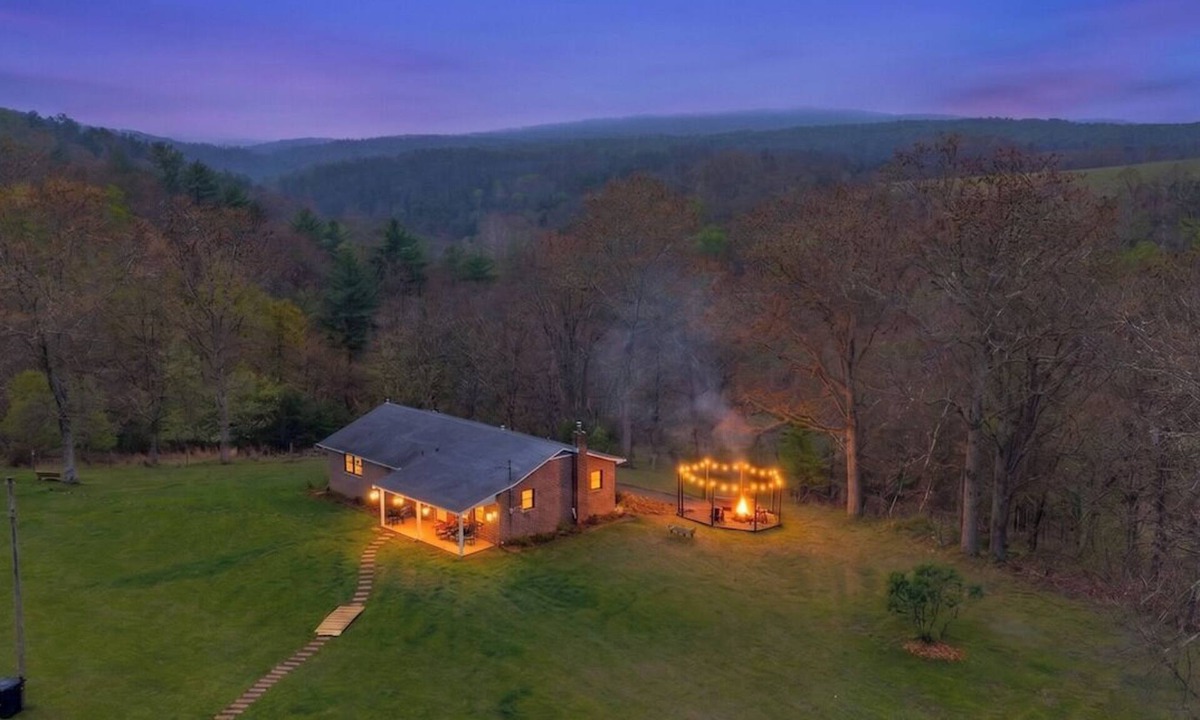 Shanks House | Hickory Ridge Homestead | Free Farm Tours + Firepit