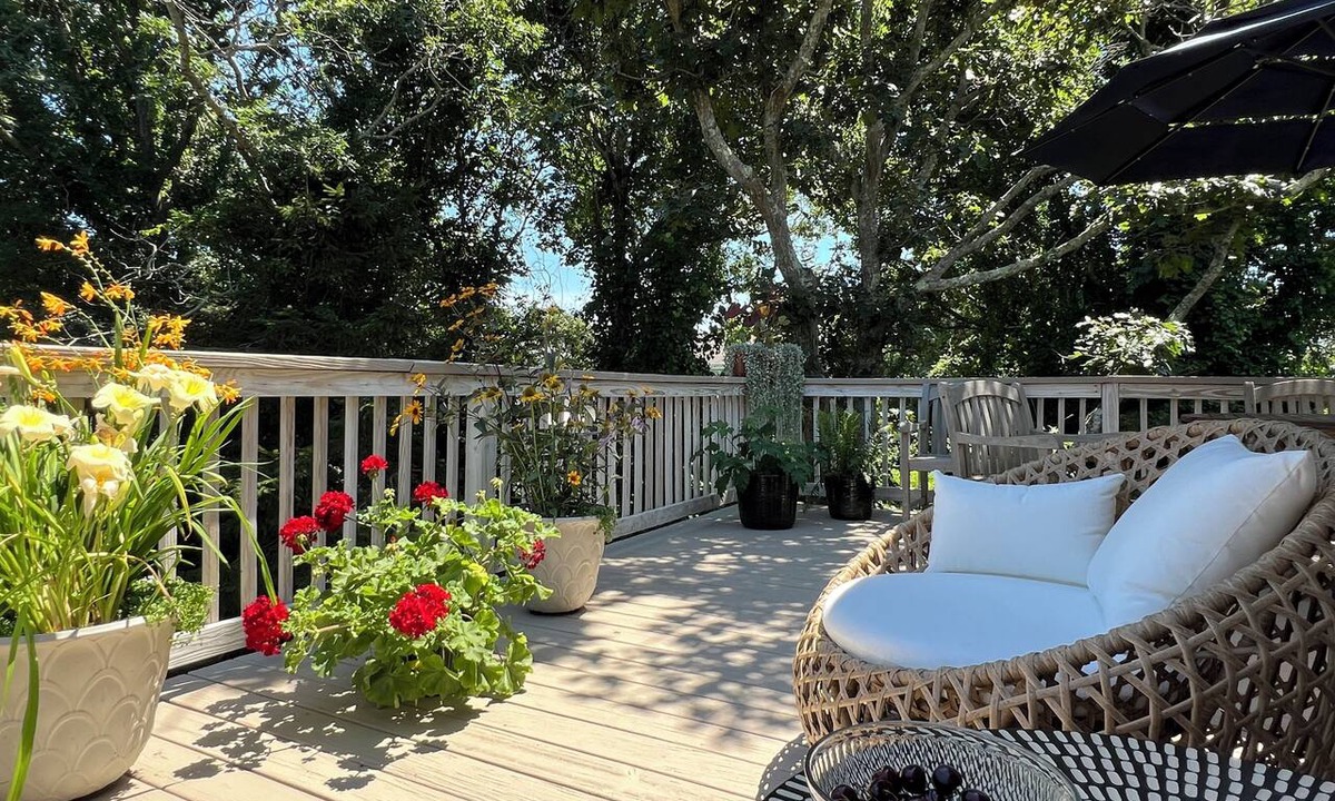 Montauk House | Hither Hills Private Community Beach Access! Enjoy this 5 BR house with office