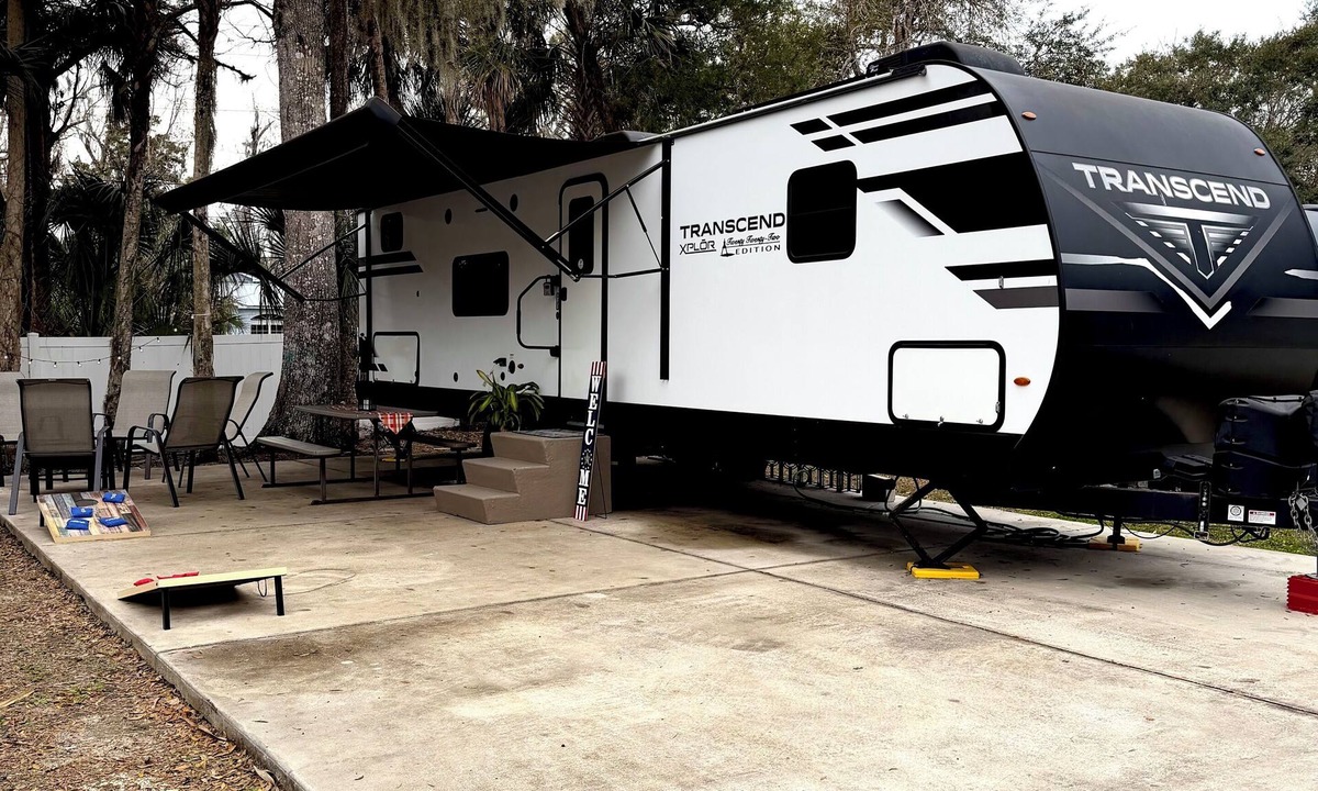Homosassa RV Rental | Homosassa Springs- Waypoint Pool Family Friendly Wi-FI Near Springs