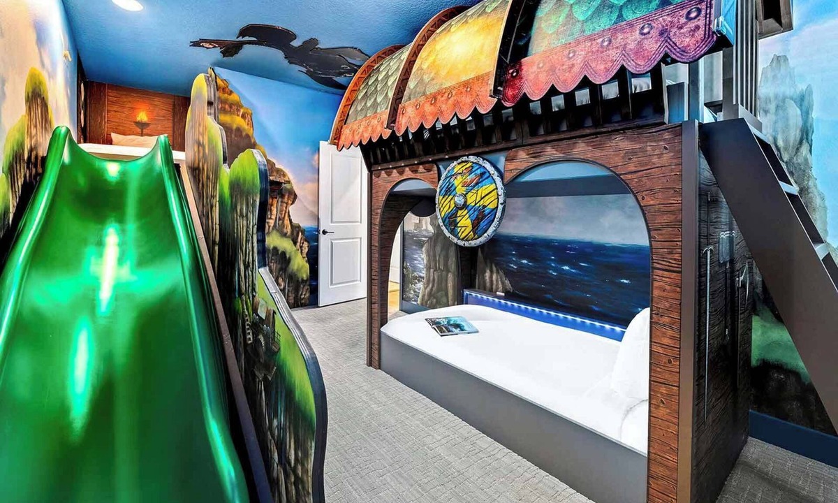 Florida Center House | Logan’s Lagoon | Water lover's oasis w/pool, island theme BR - near waterparks