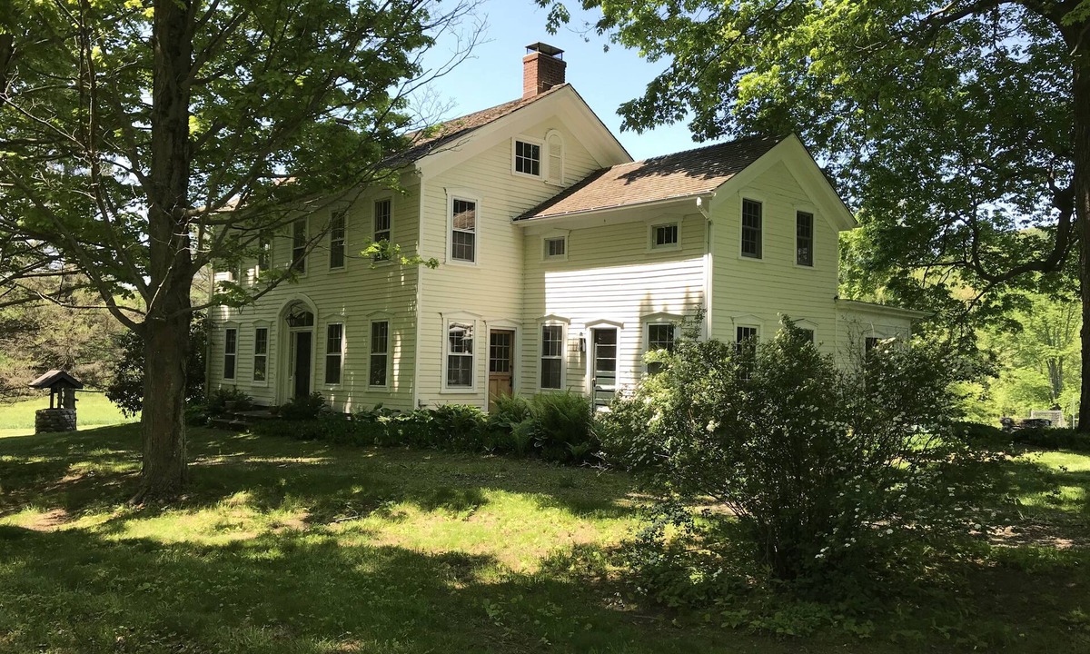 Millbrook House | Millbrook - Beautifully Restored 1840 Colonial - Dutchess Co. NY