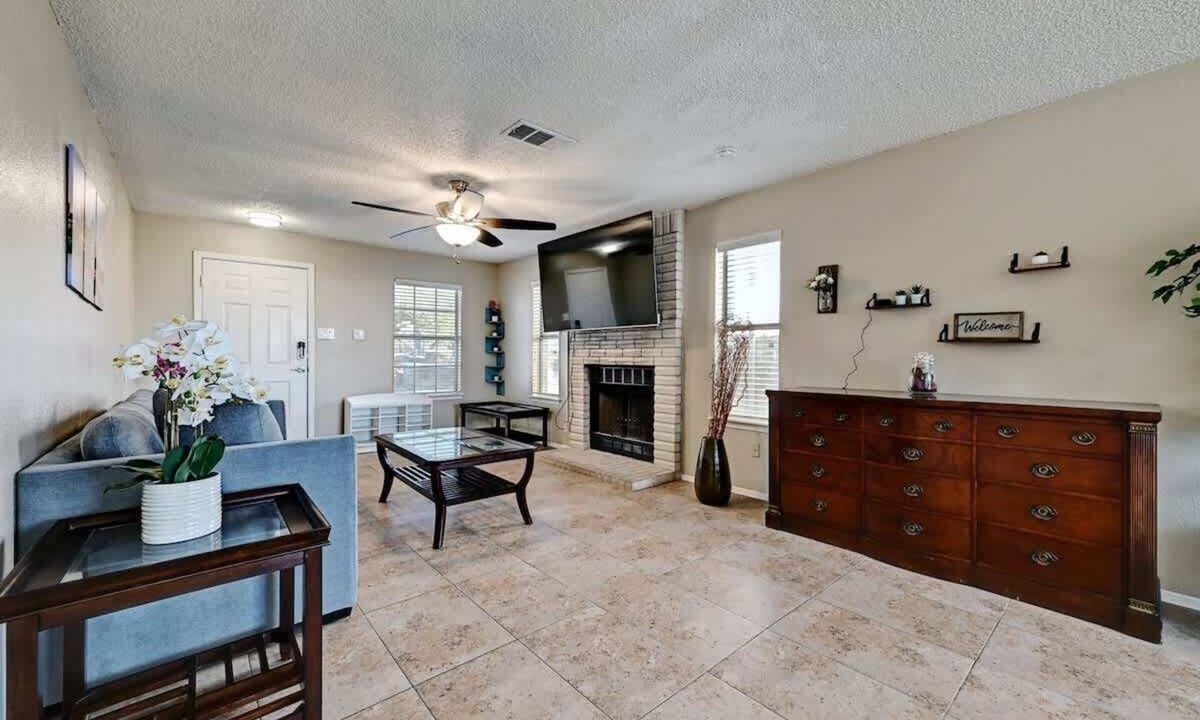 Pflugerville House | Modern Pflugerville Home Near Austin and Tech Hub