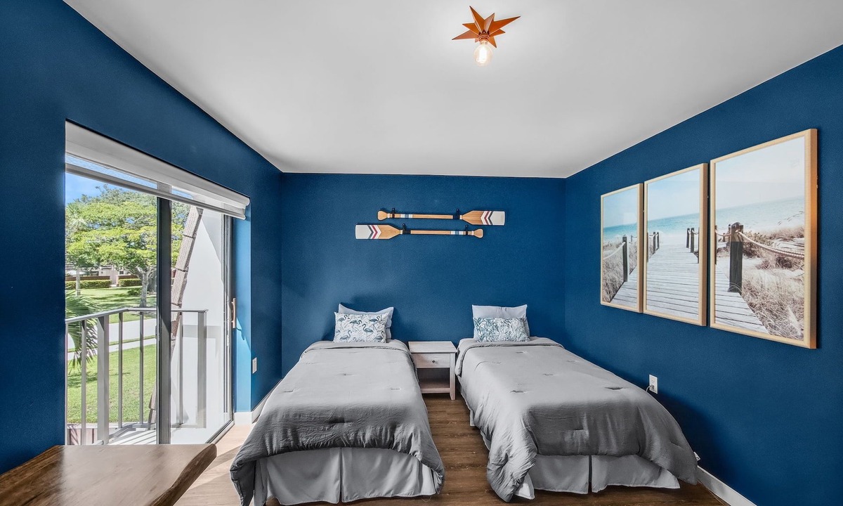 The Bluffs House | Modern Zen Beach Townhome – A Distinctive Retreat Near Jupiter's Best Beaches
