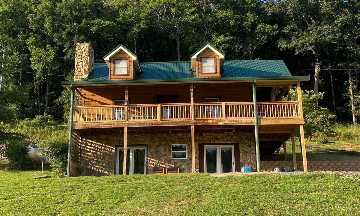 Max Meadows Cabin | New River cabin get away