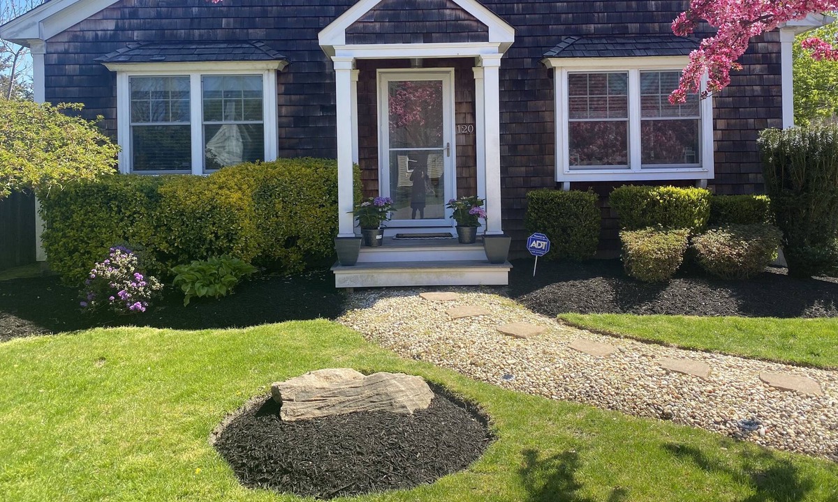 South Jamesport House | North Fork Long Island Retreat Home with Guest Cottage
