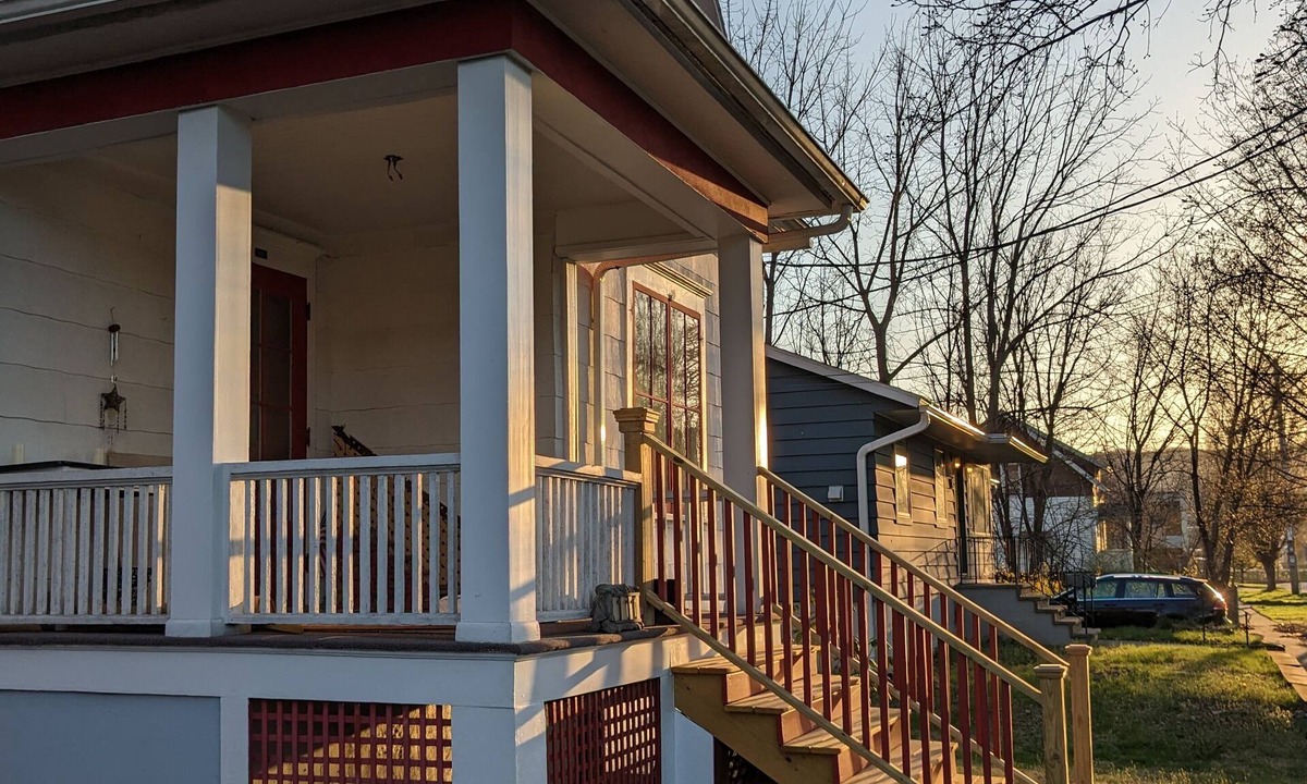 Ithaca House | Paddock House Natural Area Gem! Covered parking. Fenced yard. Access Ramp. Peace