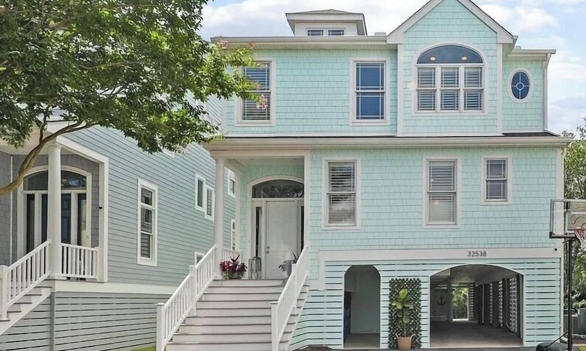 Bethany Beach House | Peaceful waterfront retreat - sleeps 14.