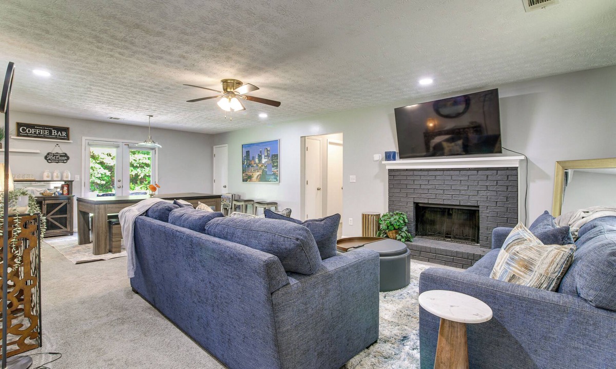 Lithonia House | Ping-Pong & Pool Table: Peaceful Stonecrest Escape