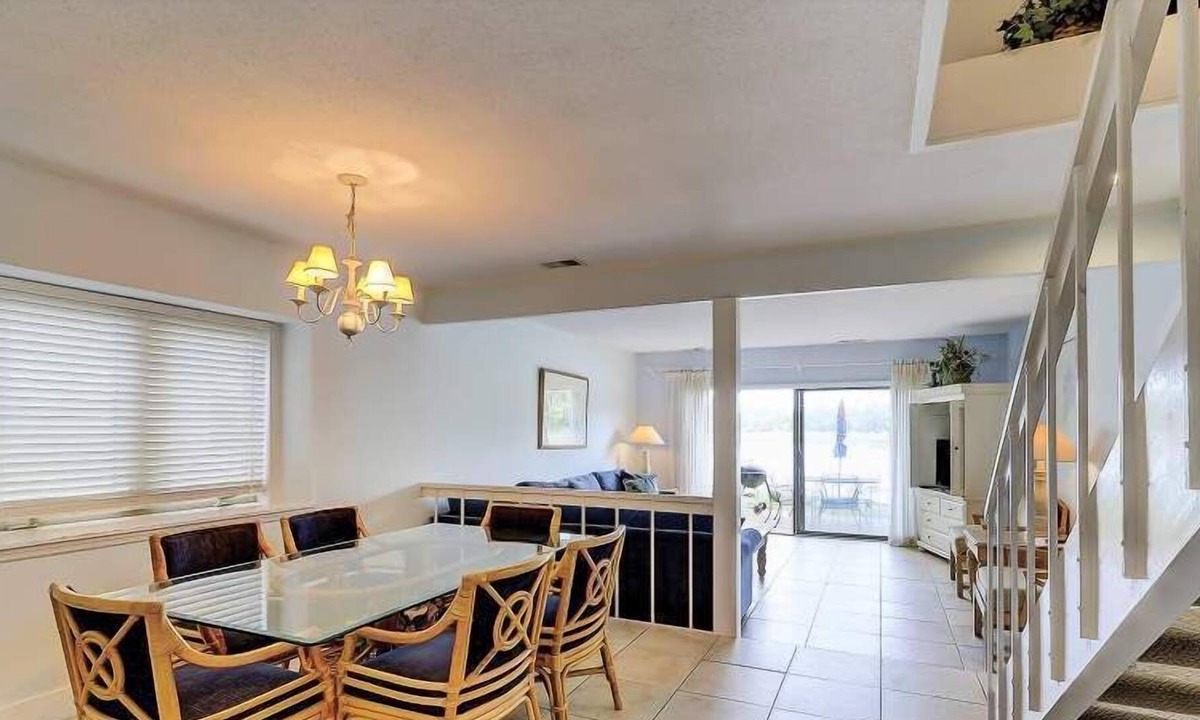 South Beach Condo | Port Villa 2 BDR in Sea Pines. Great water views. Close to beach, tennis, South Beach Marina Village