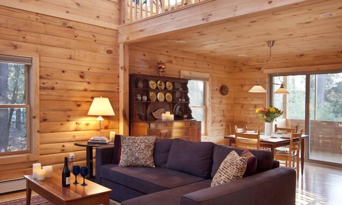 Bearsville Cabin | Pristine Woodstock Mountaintop Log Cabin — Only 4 Minutes to Town!