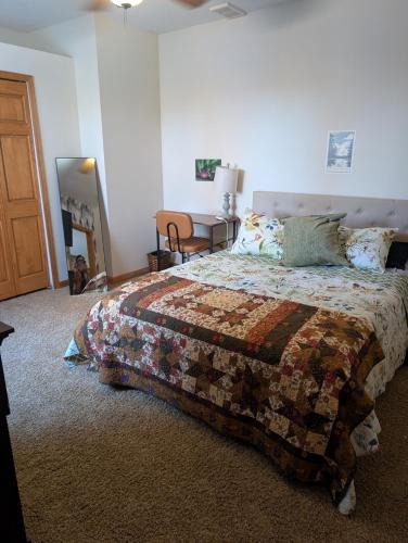 Savage House | Private Lake Suite Basement Apt- Cabin Feel - Near Twin Cities - Dog-Friendly