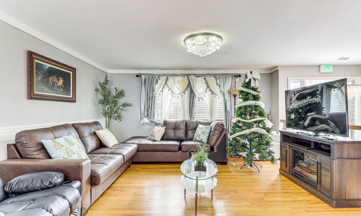 Monroe Heights House | Remote-Work Ready: Family Home Near Pittsburgh