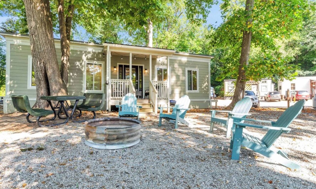 Greenville Cabin | Riverfront Cabin w/Shared Hot Tub+Sauna Sleeps 5