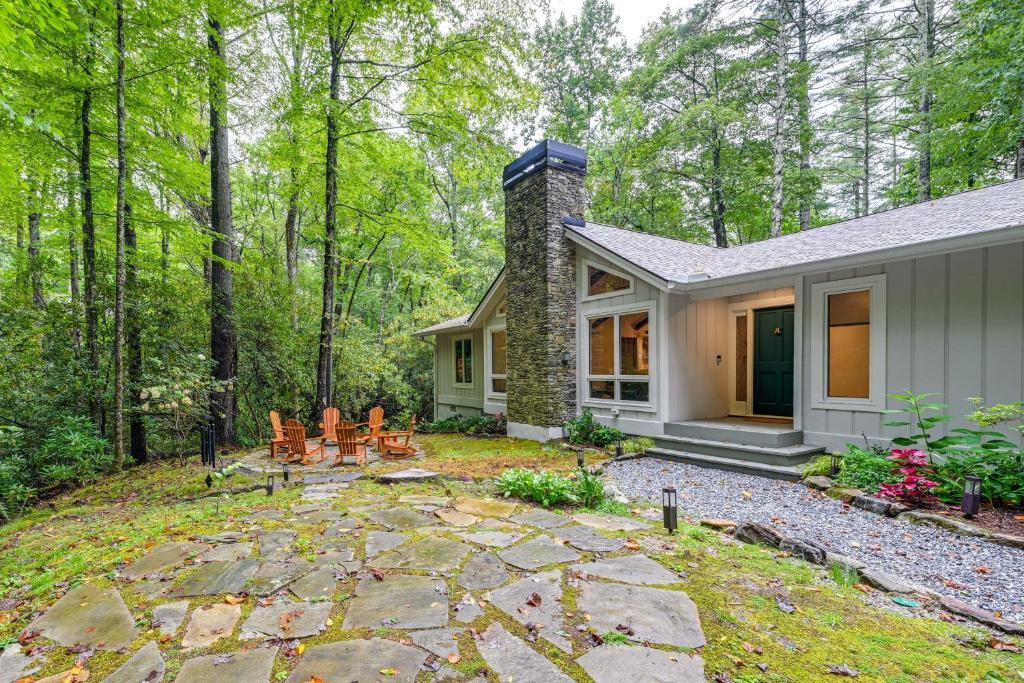 Cashiers House | Sapphire Home w/Fireplace Near Skiing & Hiking!