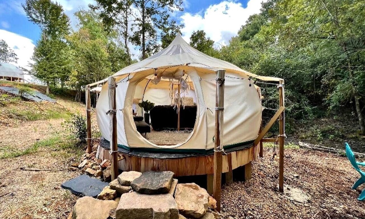 Rogersville RV Rental | Secluded Bell Tent with Outdoor Shower and Deck in Alabama