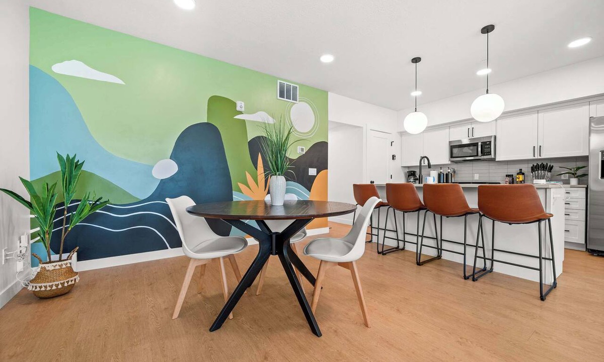 People's Freeway Condo | SLC - Delta Ctr -King Bd - Airport - Garage
