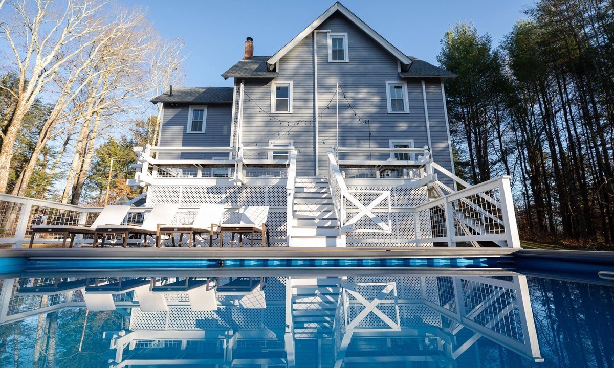 Swan Lake House | Spacious, Cozy Catskills Getaway with Heated Pool and Family Friendly Amenities