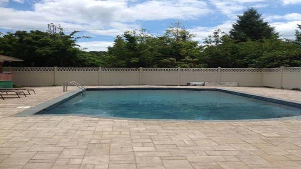Shinnecock Hills House | Sprawling Southampton Home w Pool Jacuzzi Near Beach Town