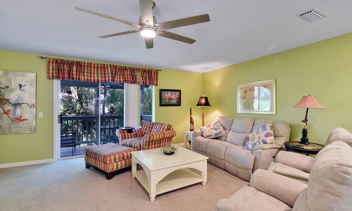 Demere Park Condo | St. Simons Island Townhouse Vacation Rental