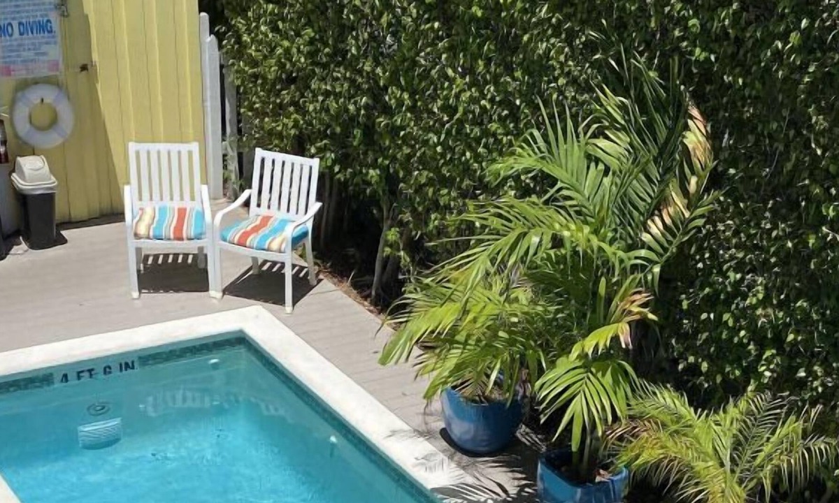 Uptown - Upper Duval House | Stay Minutes From Duval Street! 4 Comfortable Units In the Heart of Key West!