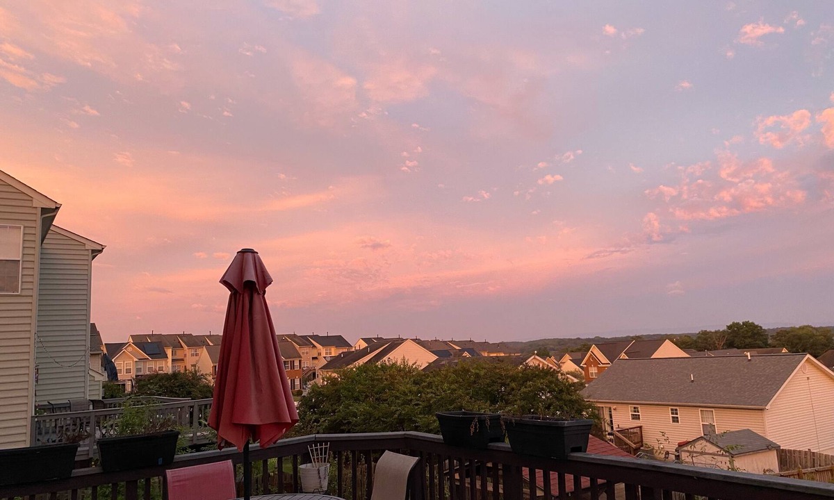 Strasburg House | Stunning Large Home in Shenandoah with Sweeping Scenic Vistas