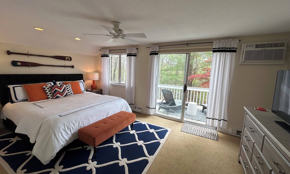 Goshen House | Summer Open for Booking! Woodridge Lake Tennis Pool Gym Beach 4 Bed/3 Bath AC
