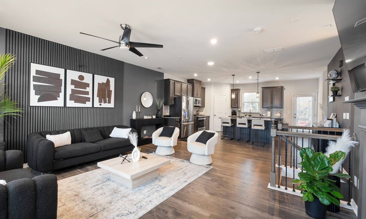 Mableton House | The Hidden Gem – Modern 3-Level Townhome in a quiet, well-kept Atlanta community