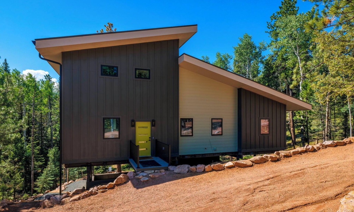 Spring Valley House | The Stilt House, Sanctuary in Colorado Mountains