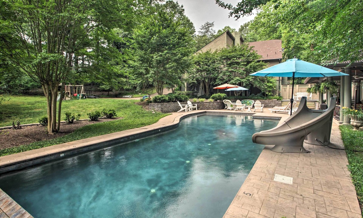 Rio House | The White Elephant Inn Getaway w/Pool & Hot Tub!