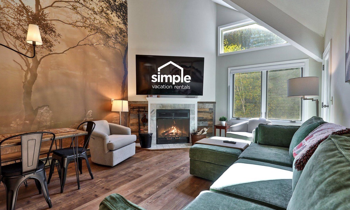 Killington Condo | Trailside Loft at Pico | Ski-In/Out Condo w/Loft + 2BR | Steps to Lift