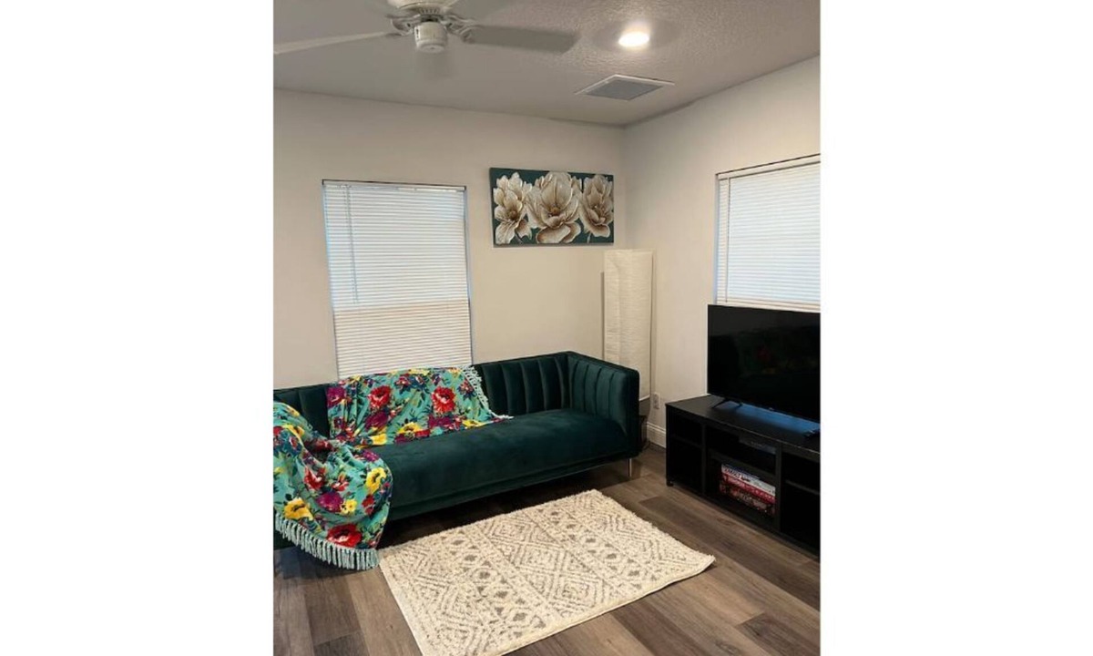 Fairvilla House | Tranquil & Tiny house