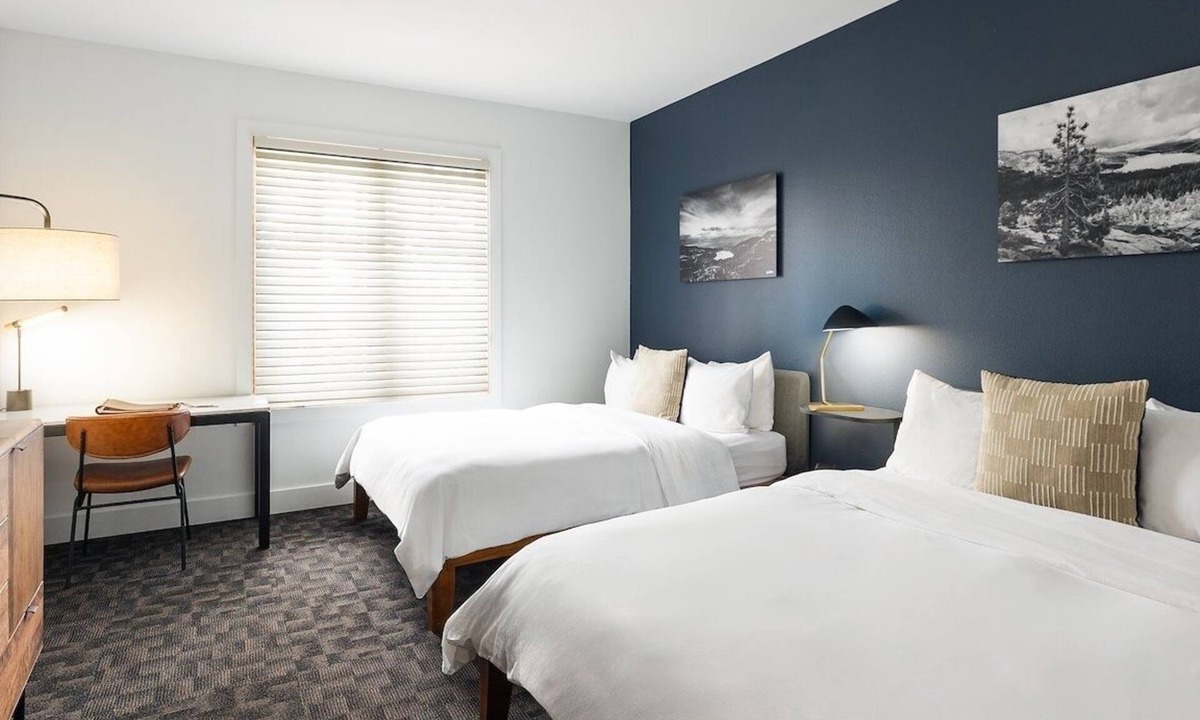 Truckee Hotel | Two Queen Room, Gravity Haus, Hot Tub, Near Palisades Tahoe