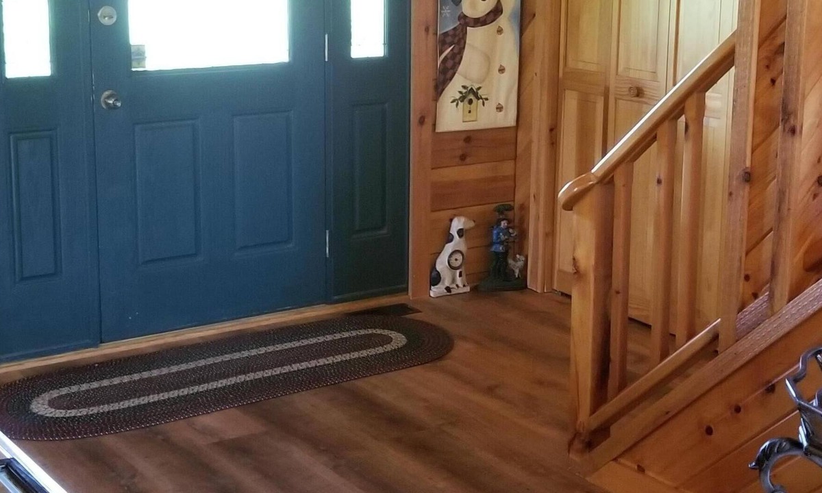 Gladwin House | Up North Log Home for family Fun and Memories