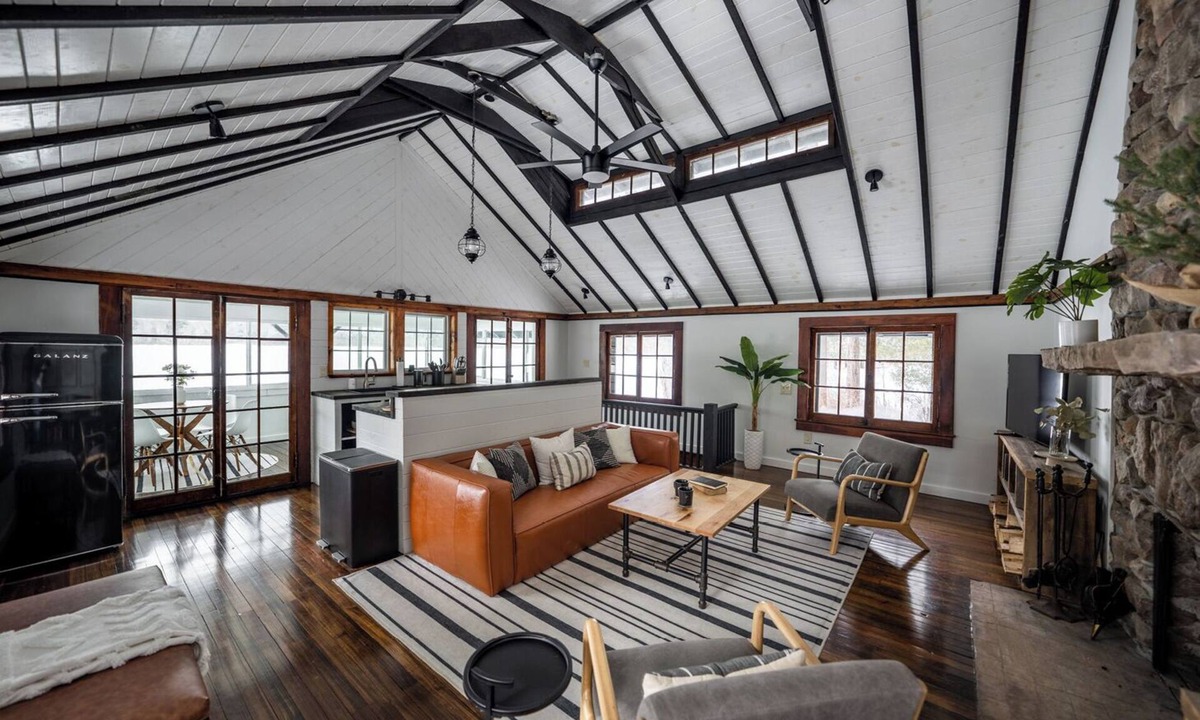Cleveland Cabin | Vanderkamp