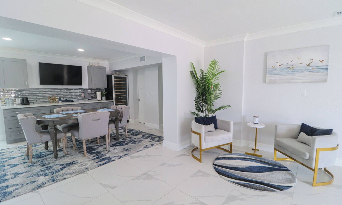 Ruskin House | Waterfront Elegance