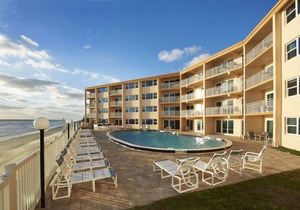 Direct Oceanfront - Corner Unit - Completely Renovated in Satellite Beach