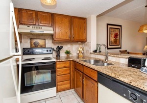 Oceanfront Vacation Rental – Balcony, Pools & Steps to Beach