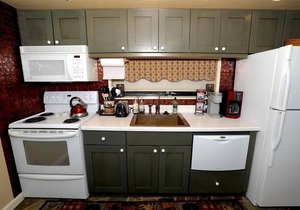 Seven Springs 1 Bedroom Premium Condo, Ski In/Ski Out by RedAwning