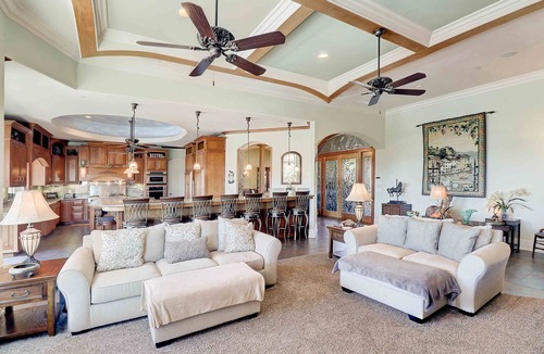 East Canyon House | 1 STORY ARTISTIC MASTERPIECE W/AMAZING VIEWS! GORGEOUS POOL W/SAFETY FENCE OPT.